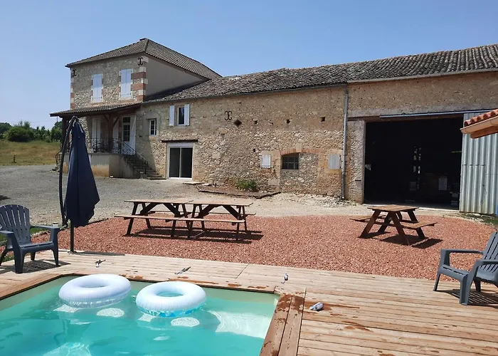 Dom wakacyjny Maison De Campagne, Bord De Lac, Piscine, Billard 11 Per