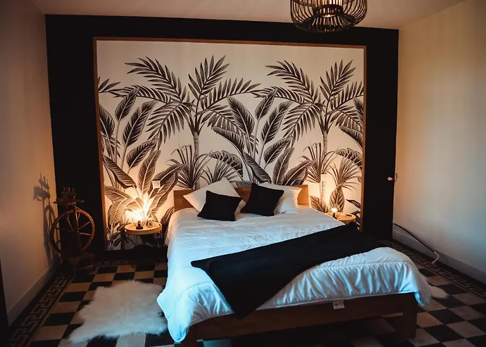 Maison De Campagne, Bord De Lac, Piscine, Billard 11 Per Plieux