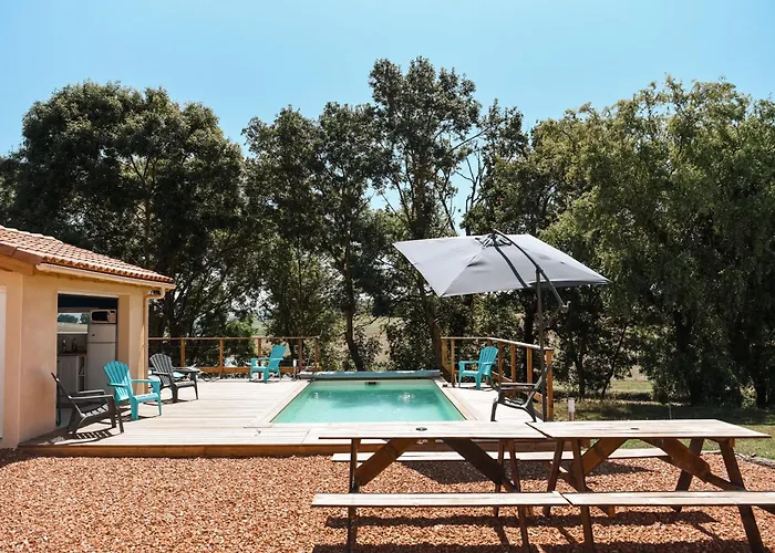 Dom wakacyjny Maison De Campagne, Bord De Lac, Piscine, Billard 11 Per