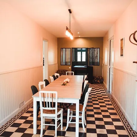 Maison De Campagne, Bord De Lac, Piscine, Billard 11 Per *