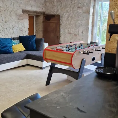 Maison De Campagne, Bord De Lac, Piscine, Billard 11 Per Σπίτι διακοπών Plieux