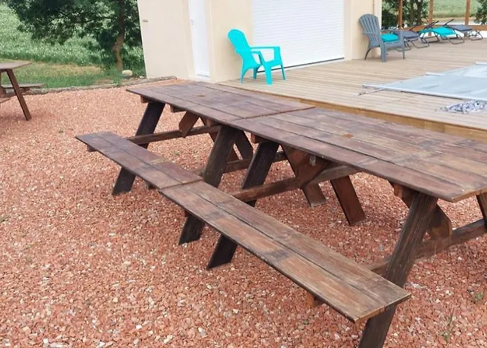 Maison De Campagne, Bord De Lac, Piscine, Billard 11 Per בית נופש Plieux