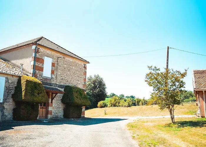Maison De Campagne, Bord De Lac, Piscine, Billard 11 Per
